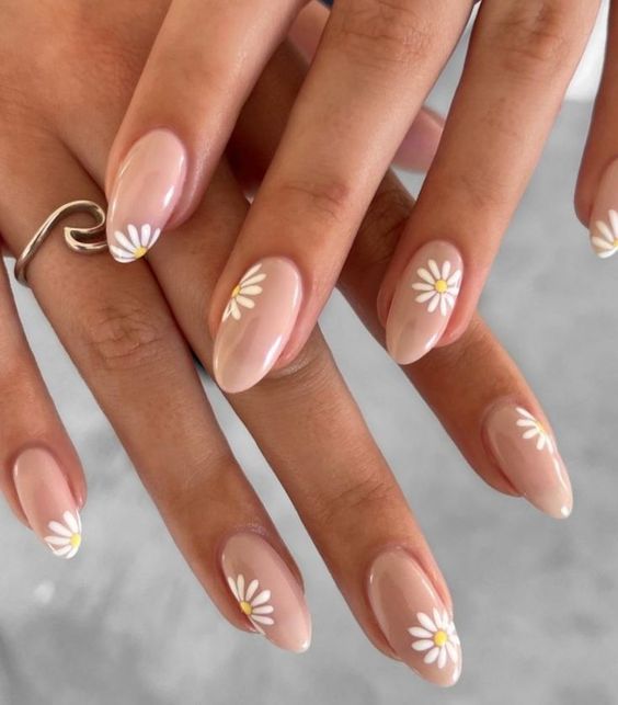 almond beige nails