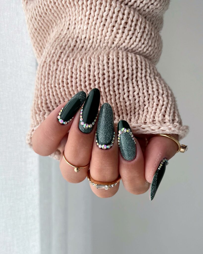 emerald green nails