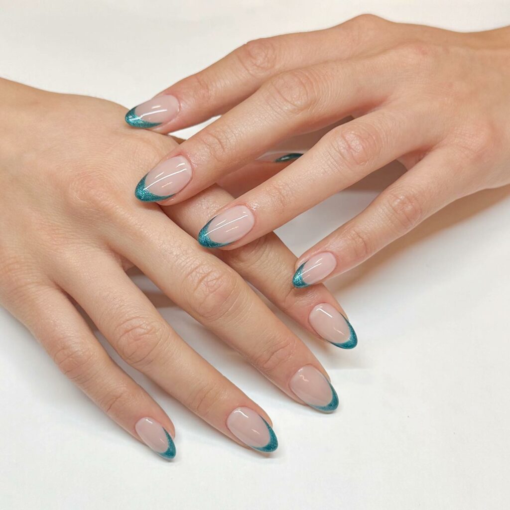 emerald green nails